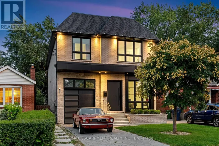 73 ELMA STREET, Toronto (Mimico), Ontario M8V1X9
