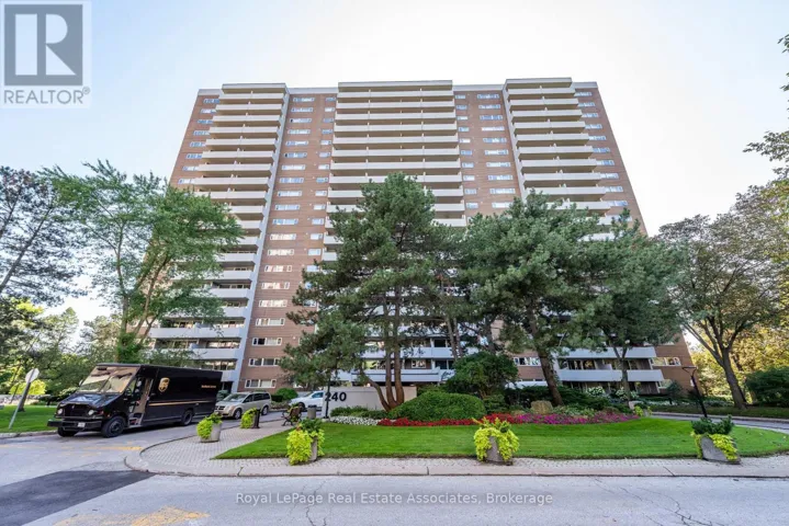 #1906 - 240 SCARLETT ROAD, Toronto (Rockcliffe-Smythe), Ontario M6N4X4