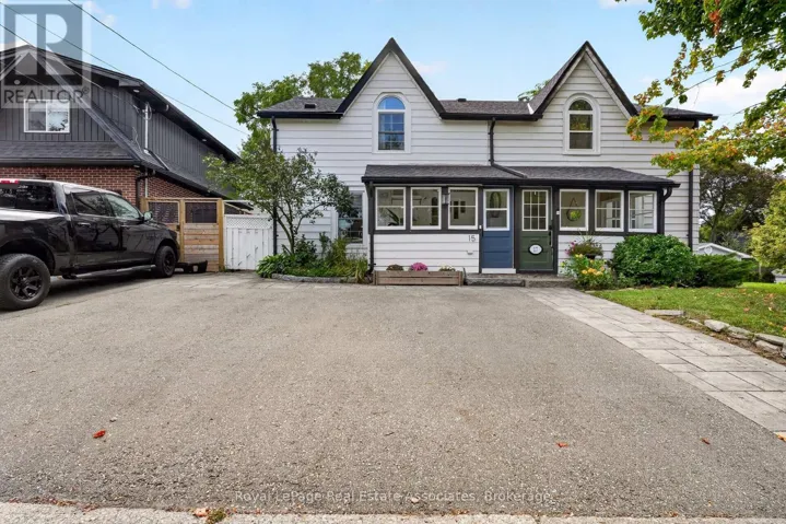 15 CHARLES STREET, Halton Hills (Georgetown), Ontario L7G2Z1