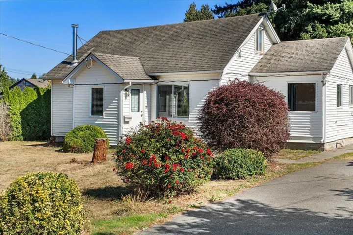 9260 MCNAUGHT ROAD, Chilliwack Proper East, Chilliwack, British Columbia V2P6E6