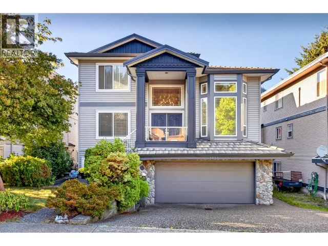 2020 PARKWAY BOULEVARD, Coquitlam, British Columbia V3E3N2