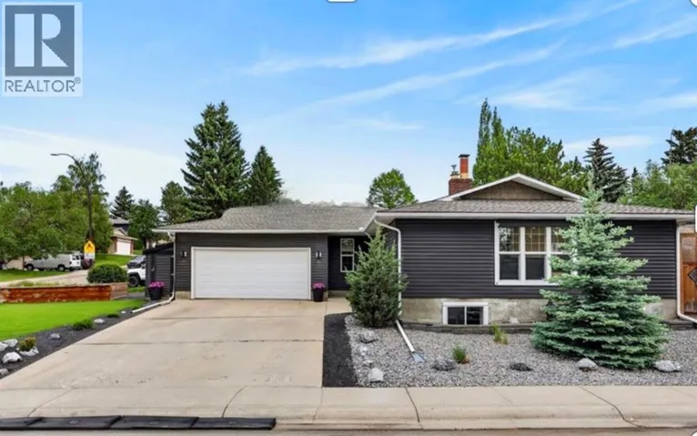 104 Silver Springs Green NW, Calgary, Alberta T3B3Y9