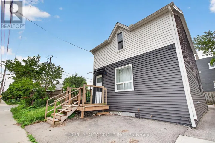 UPPER - 211 CLARENCE STREET, London East (East K), Ontario N6B2J9