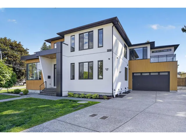 10925 ORIOLE DRIVE, Surrey, British Columbia V3R5A4