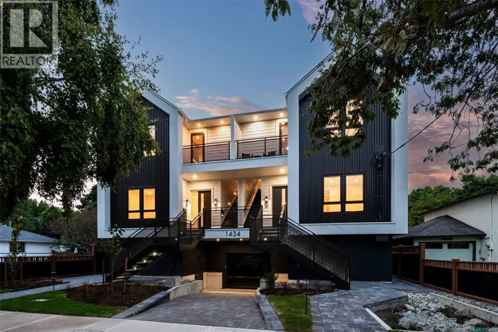 4 1434 Brooke St, Victoria, British Columbia V8S1M3