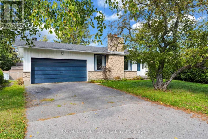 101 COUNTRY LANE W, Ottawa, Ontario K2L1J4