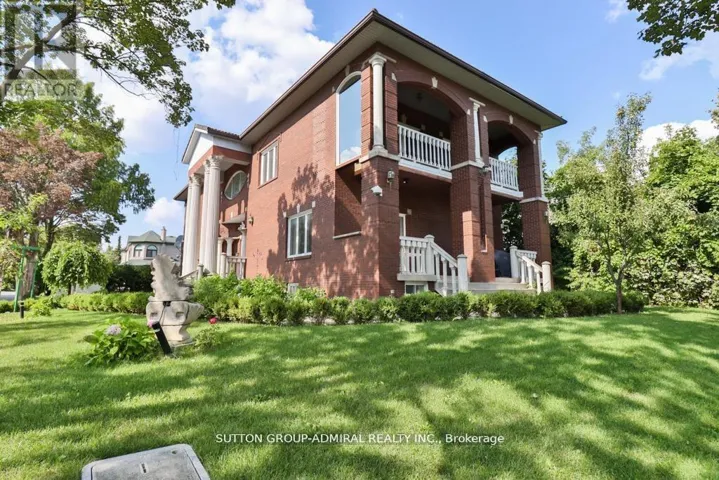 116 GOULDING AVENUE, Toronto (Newtonbrook West), Ontario M2M1L4