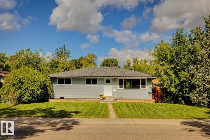 16522 104 AV NW, Edmonton, Alberta T5P0S7