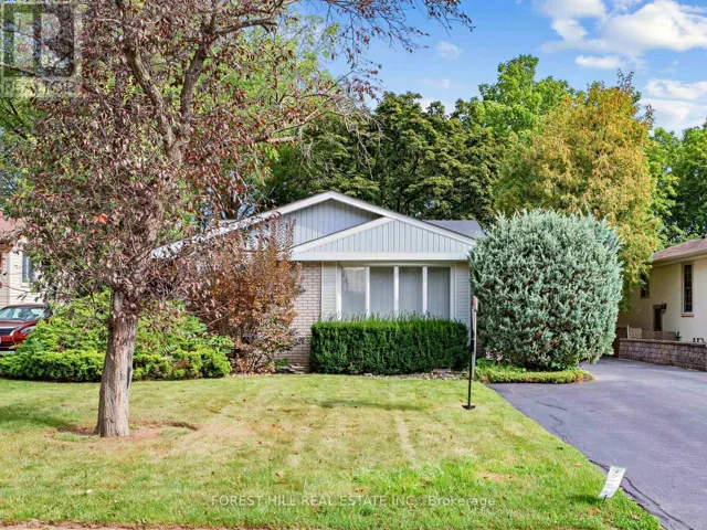 56 LITTLE JOHN ROAD, Hamilton (Dundas), Ontario L9H4G7
