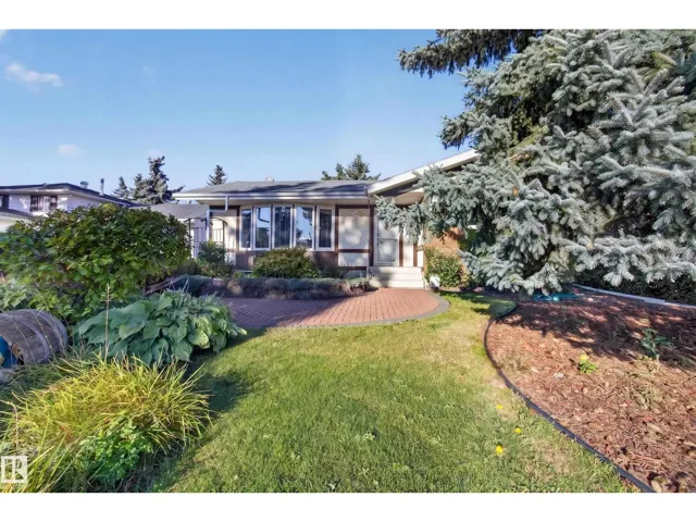3918 103B ST NW, Edmonton, Alberta T6J2X9