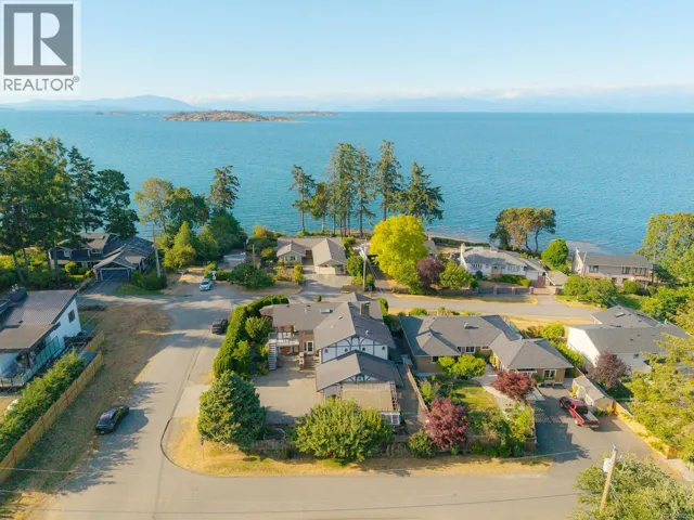 7115 Huddlestone Rd, Lantzville, British Columbia V0R2H0