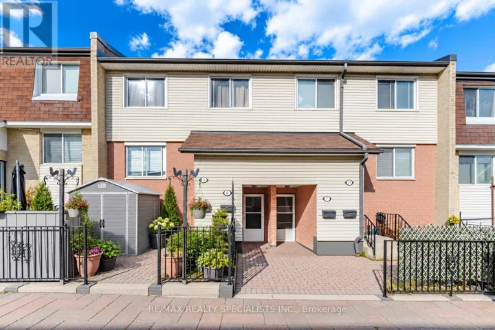 6 - 2170 BROMSGROVE ROAD, Mississauga (Clarkson), Ontario L5J4J2