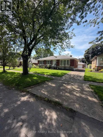 43 BARRON STREET, Welland (Prince Charles), Ontario L3C2K4