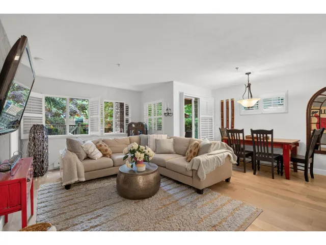 209 8717 160 STREET, Surrey, British Columbia V4N5X7
