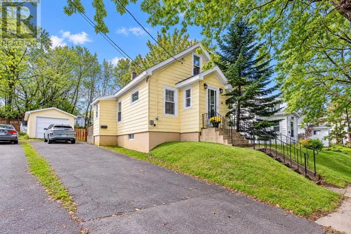 48 Champlain Avenue, Sydney, Nova Scotia B1P2A9