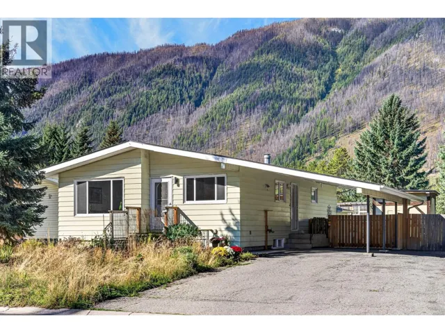 231 Blue Spruce Crescent, Sparwood, British Columbia V0B2G0