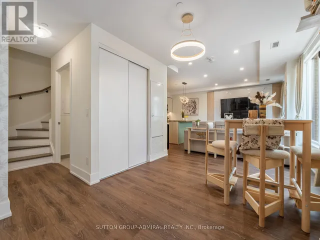 108 - 15 MARYPORT AVENUE, Toronto (Downsview-Roding-CFB), Ontario M3M0E2