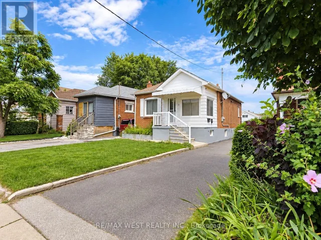 BSMT - 51 MOULD AVENUE, Toronto (Rockcliffe-Smythe), Ontario M6N3Z8