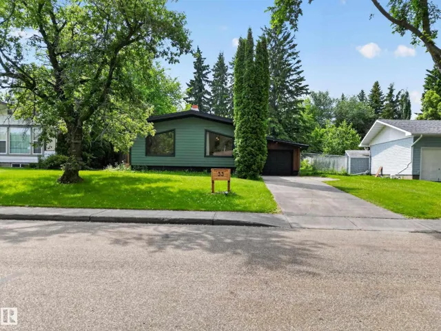 33 HAZEL ST, Sherwood Park, Alberta T8H1H7
