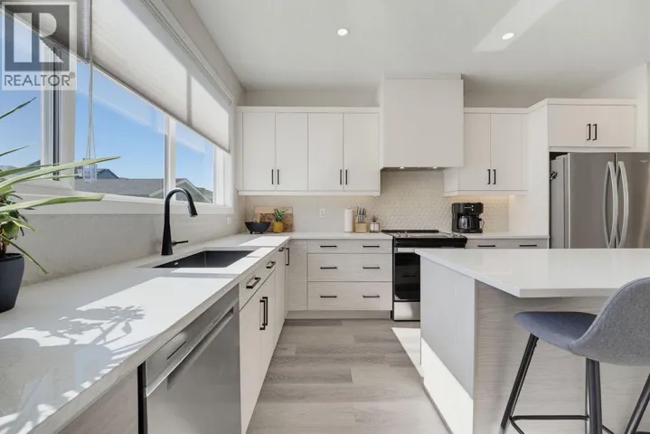 9 Amblefield Passage NW, Calgary, Alberta T3P2C2