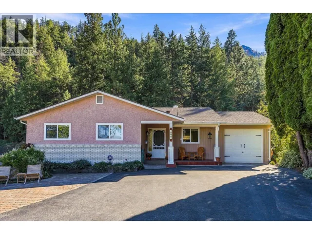 2684 Alhambra Drive, West Kelowna, British Columbia V1Z3A8