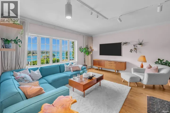 209 1311 BEACH AVENUE, Vancouver, British Columbia V6E1V6