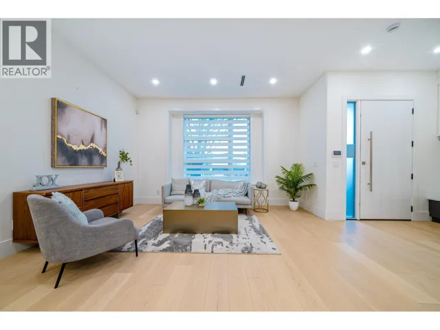 2 4210 UNION STREET, Burnaby, British Columbia V5C2X4