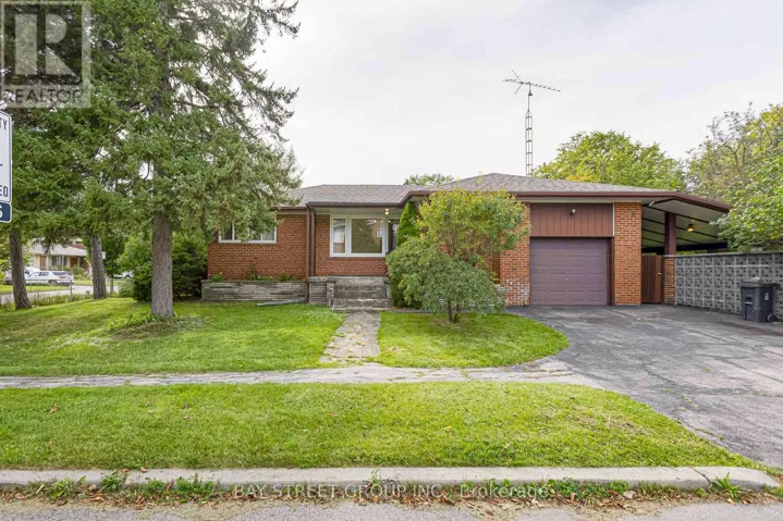 260 MOORE PARK AVENUE, Toronto (Newtonbrook West), Ontario M2M1N6
