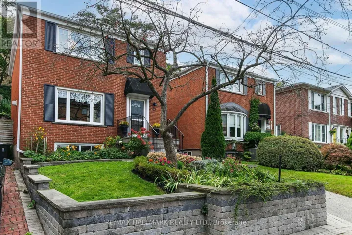35 LOVE CRESCENT, Toronto (East End-Danforth), Ontario M4E1V6