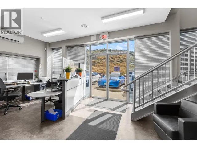 1025 Trench Place, Kelowna, British Columbia V1Y9Y4