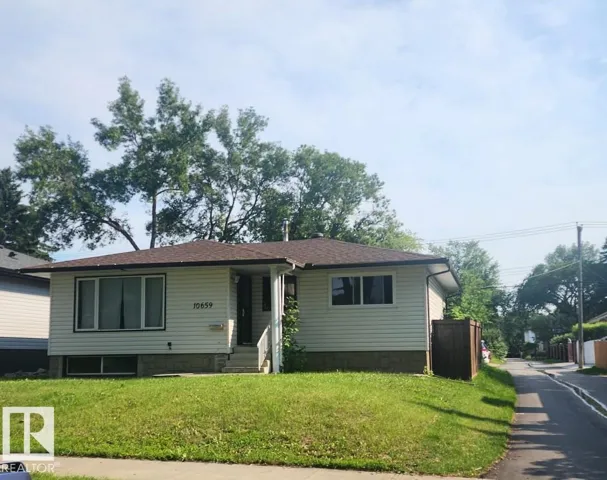 10659 65 AV NW, Edmonton, Alberta T6H1V5