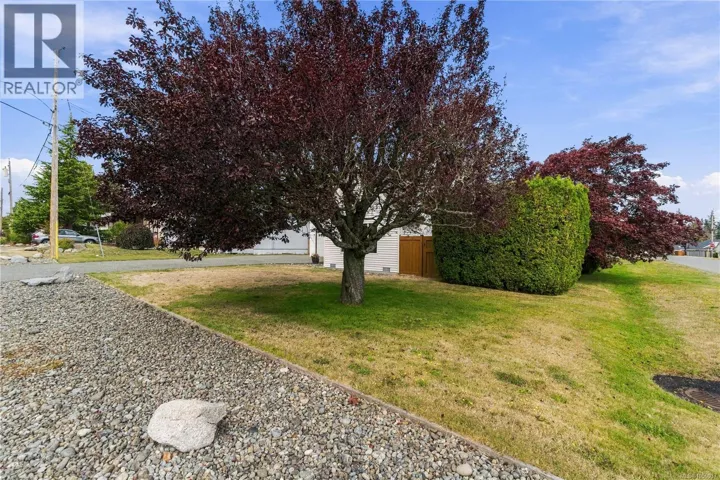 1 Sylvan Cres, Parksville, British Columbia V9P1H1