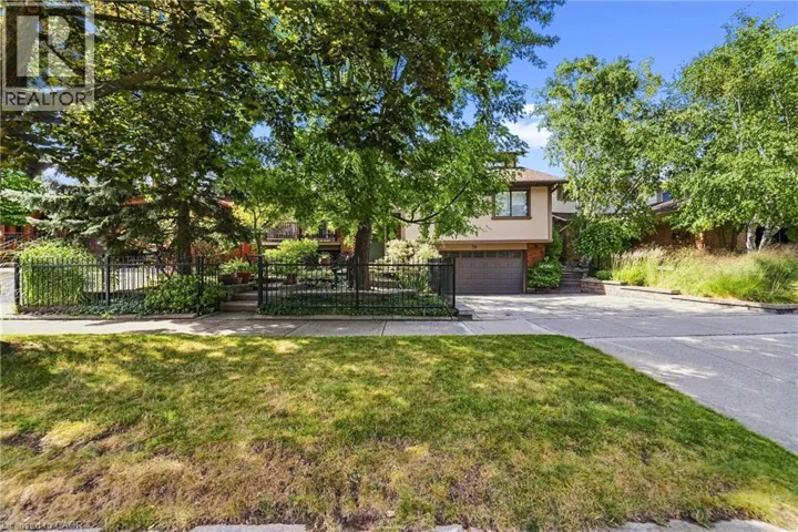 39 AUDUBON Street S, Hamilton, Ontario L8J1J6