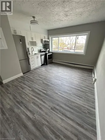385 MELVIN Avenue Unit# 205, Hamilton, Ontario L8H2K6