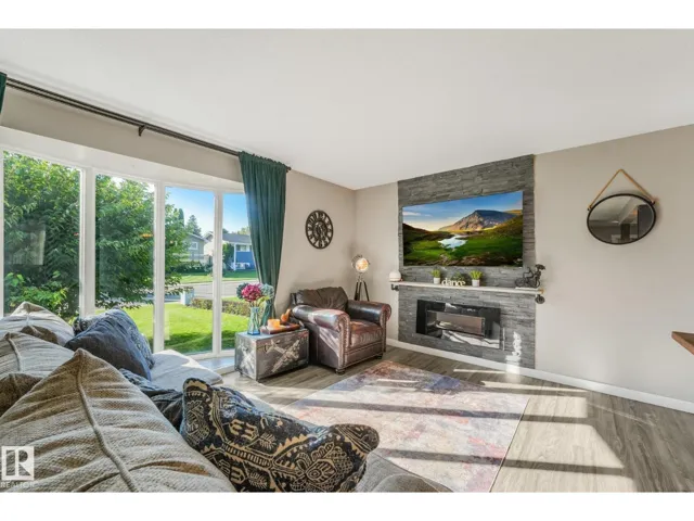 14115 70 ST NW, Edmonton, Alberta T5C0L3