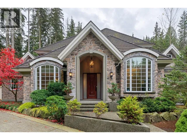 320 FORESTVIEW LANE, Anmore, British Columbia V3H0A3