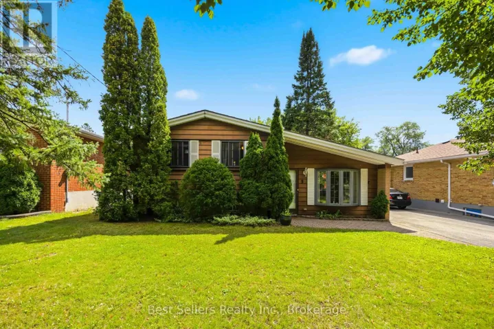 5 BENFRISCO CRESCENT, Toronto (Woburn), Ontario M1H1N2
