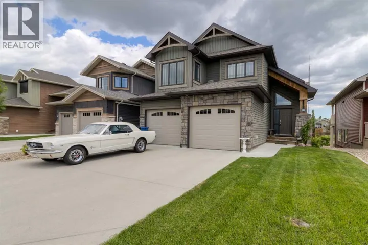 140 Blackwolf Way N, Lethbridge, Alberta T1H6V9