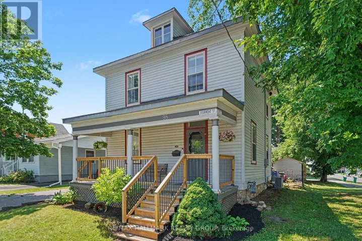 98 DRUMMOND STREET E, Perth, Ontario K7H1H1