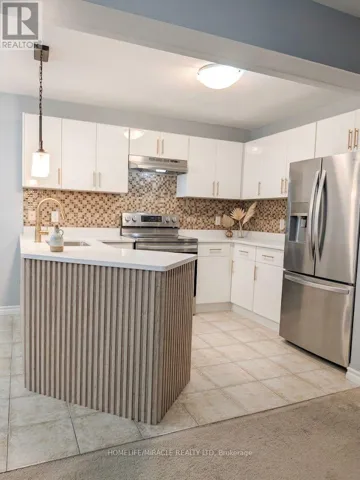 30 VIPOND STREET, Guelph (Grange Road), Ontario N1E0G9