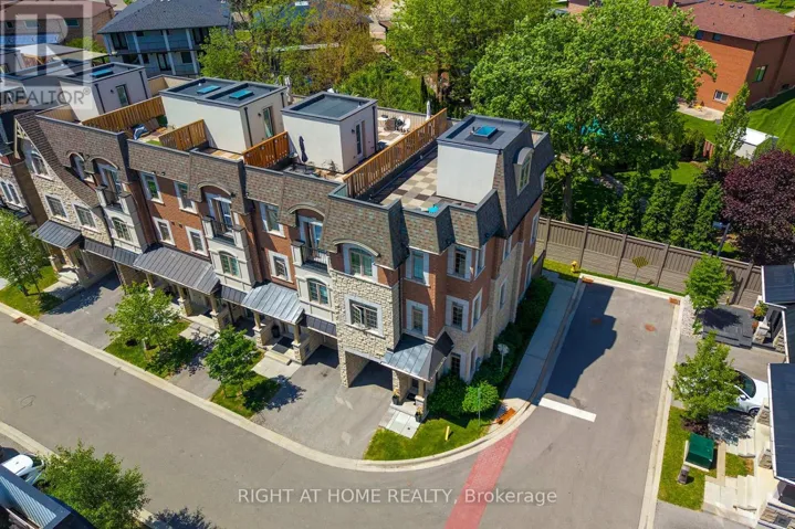 2 QUEEN MARY COURT, Vaughan (East Woodbridge), Ontario L4L0H9