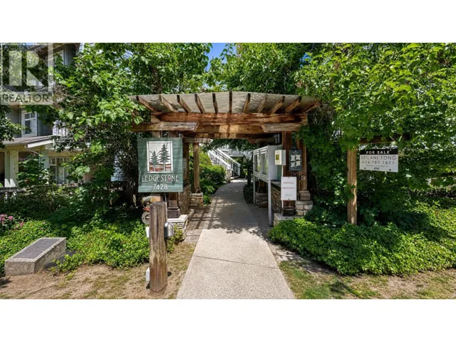 28 7428 SOUTHWYNDE AVENUE, Burnaby, British Columbia V3N0A1