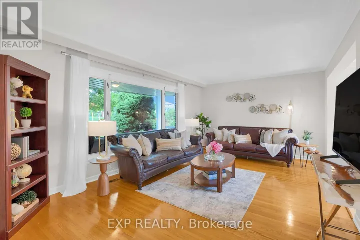 182 DERRYDOWN ROAD, Toronto (York University Heights), Ontario M3J1R8