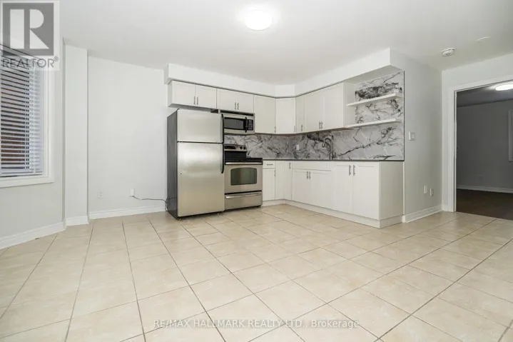 UPPER - 125 VIELLA STREET, Toronto (Junction Area), Ontario M6N5C7