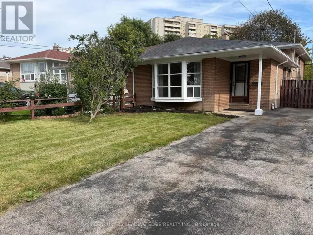 219 LYNEDOCK CRESCENT, Toronto (Parkwoods-Donalda), Ontario M3A2B5
