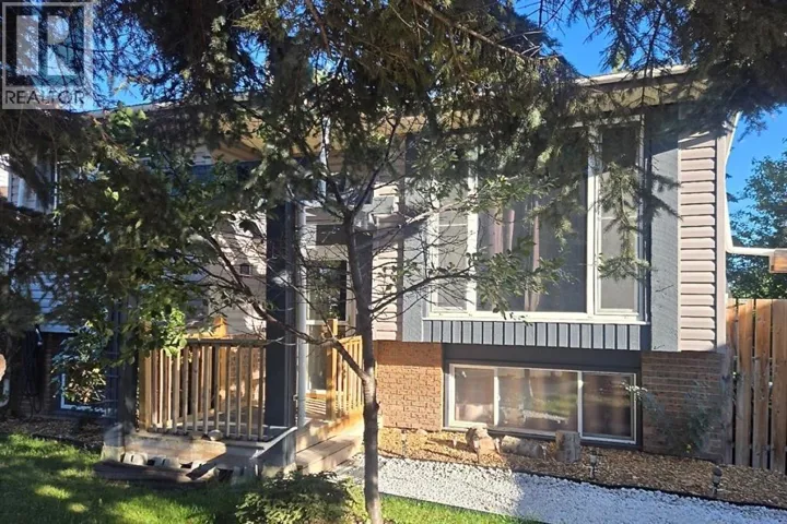 128 Pineland Place NE, Calgary, Alberta T1Y3K2