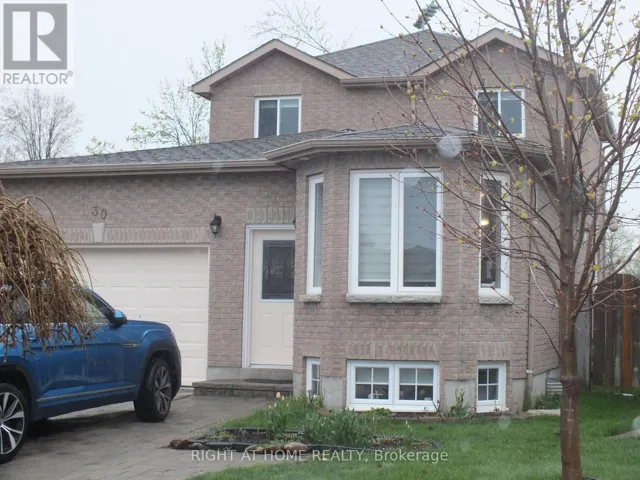 30 BRIGHTON ROAD, Barrie (Georgian Drive), Ontario L4M6S4