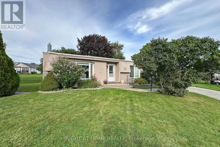 13 CORNERBROOK COURT, Clarington (Newcastle), Ontario L1B1B7