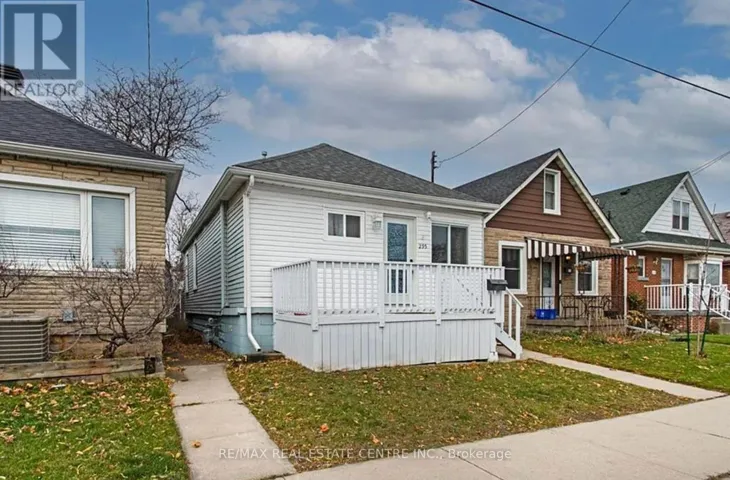 295 STRATHEARN AVENUE, Hamilton (Homeside), Ontario L8H5K8