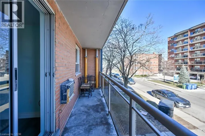 30 SUMMIT Avenue Unit# 202, Hamilton, Ontario L8V2R8